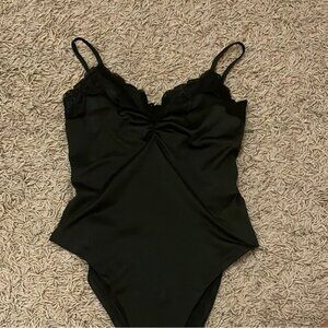 SHEIN Black Garment with Lace Detail